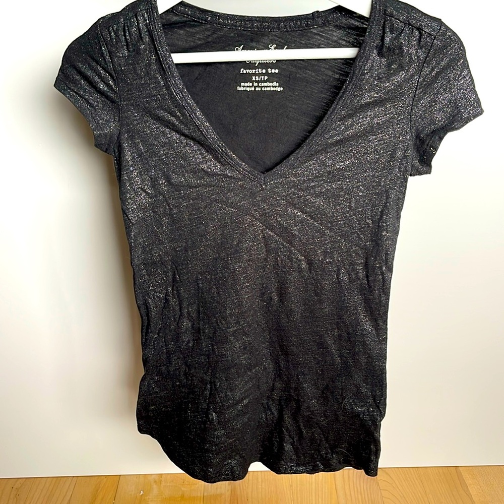 Favourite Tee sparkly size XS American Eagle